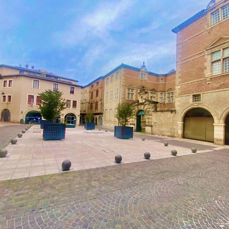 La Parenthese Occitane Apartment กัสทร์ ภายนอก รูปภาพ